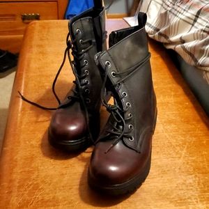 SO size 10 boots